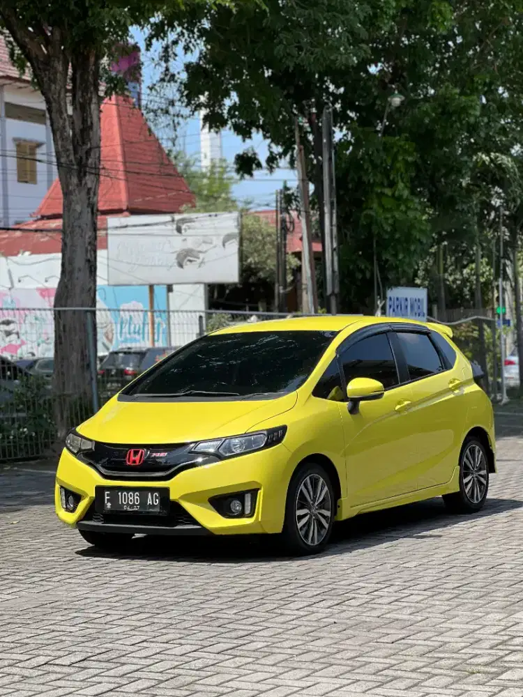 JAZZ GK5 RS AT LEMON Low KM Tangan 1 2014