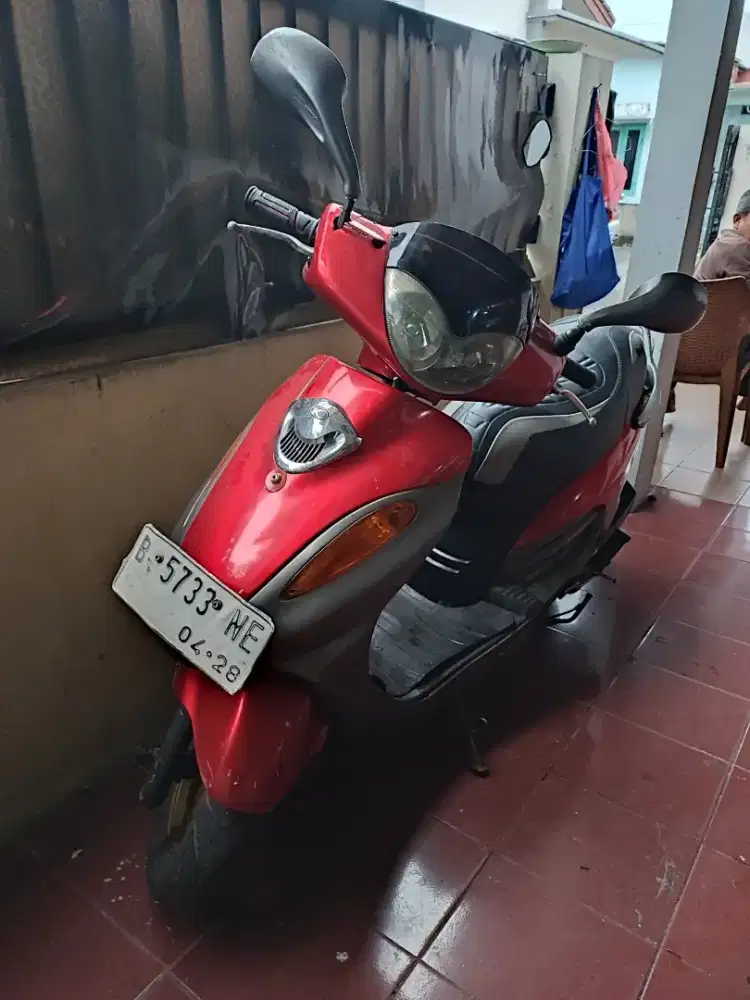 Kymco metica 125 tahun 2001