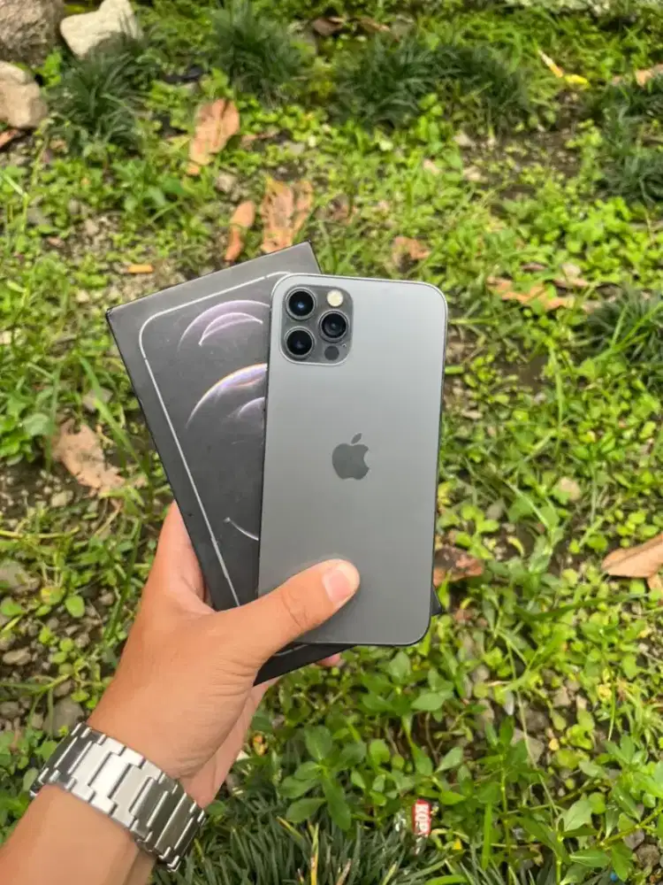 Jual hanphone iPhone 12 Pro 128 GB