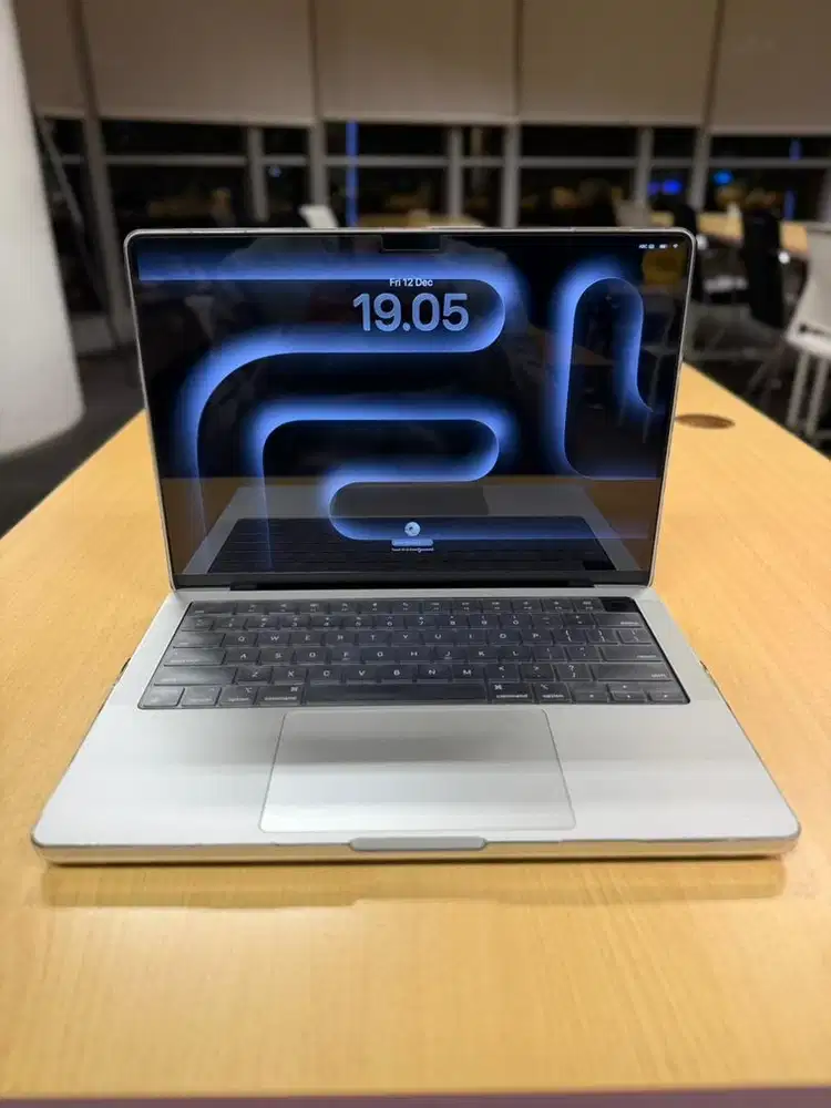 MacBook Pro M1 Pro 16gb/1tb Silver Fullset