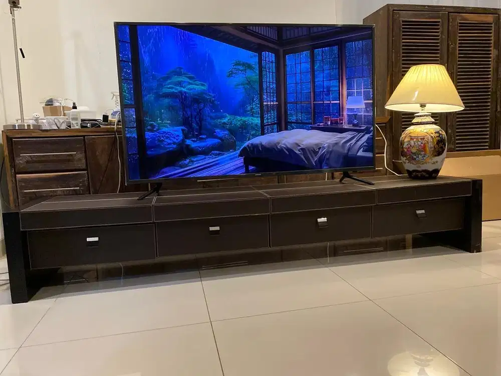 Meja TV modern minimalis