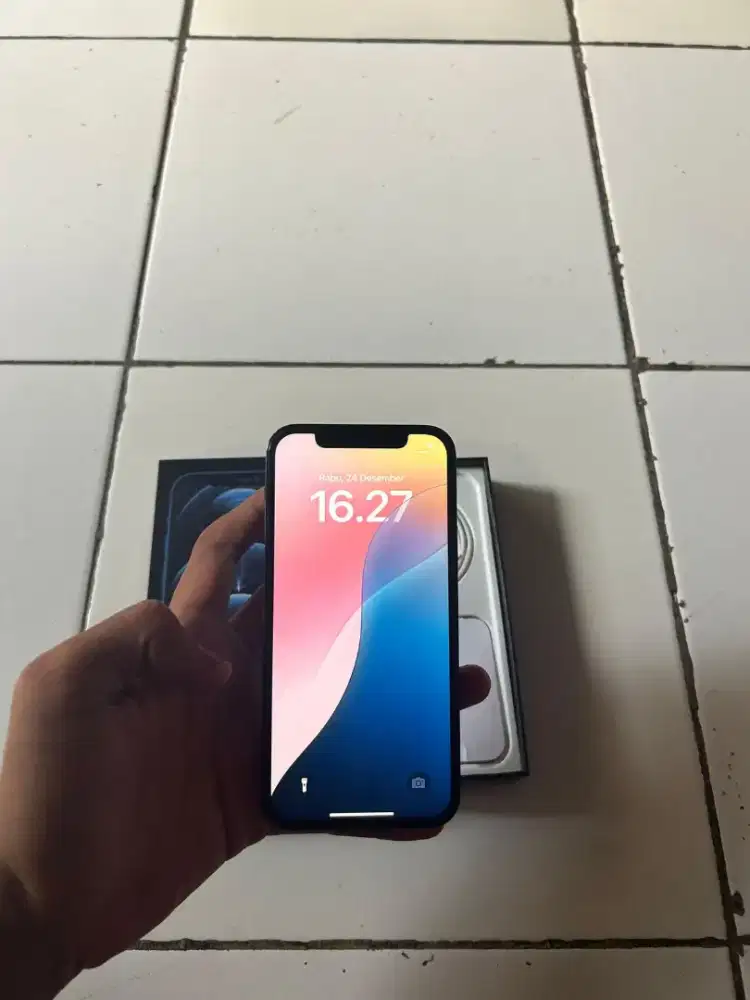 Jual hanphone iPhone 12 Pro 256 GB