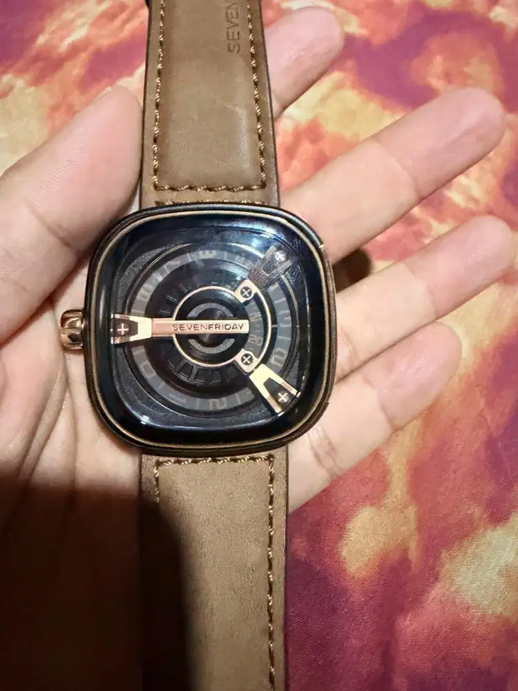 Seven friday tipe M coklat emas