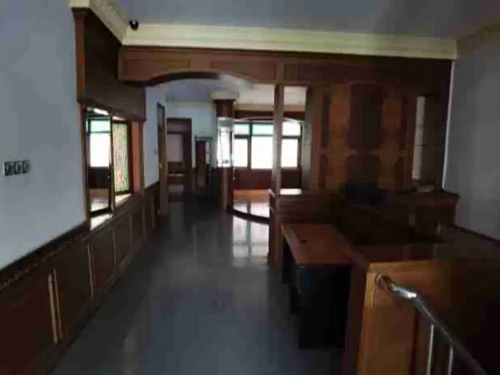 Rumah 3 Lantai jalan Utama Meruya Jakarta Barat