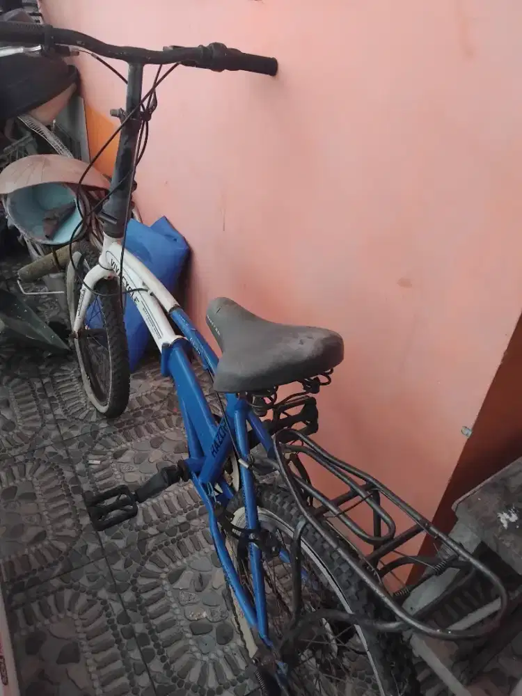 sepeda lipett razorr