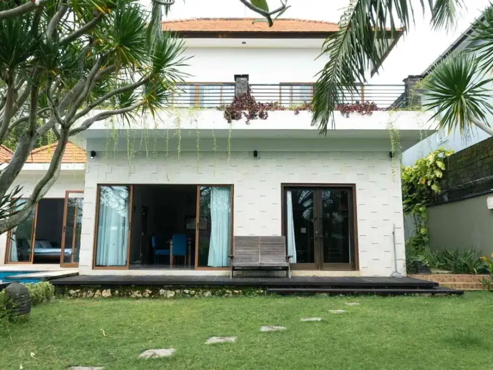 Villa Modern Nusa Dua