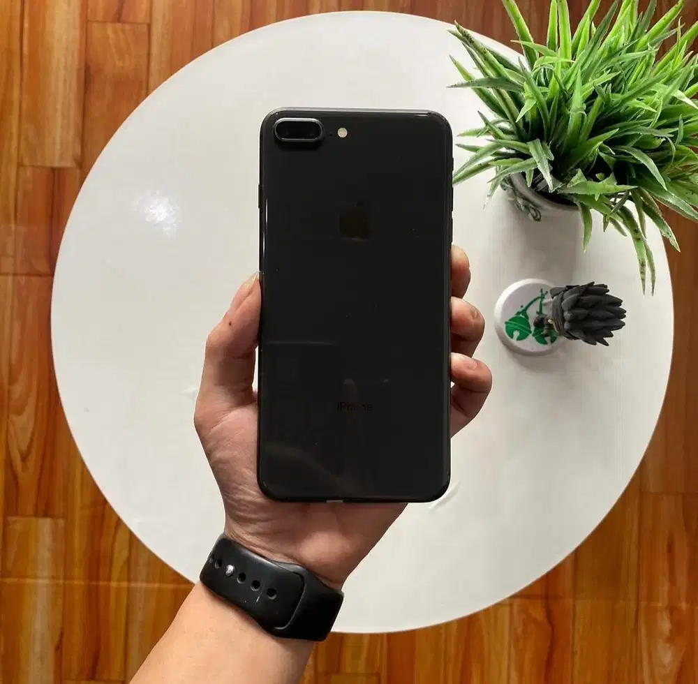 Iphone 8 plus 64gb inter