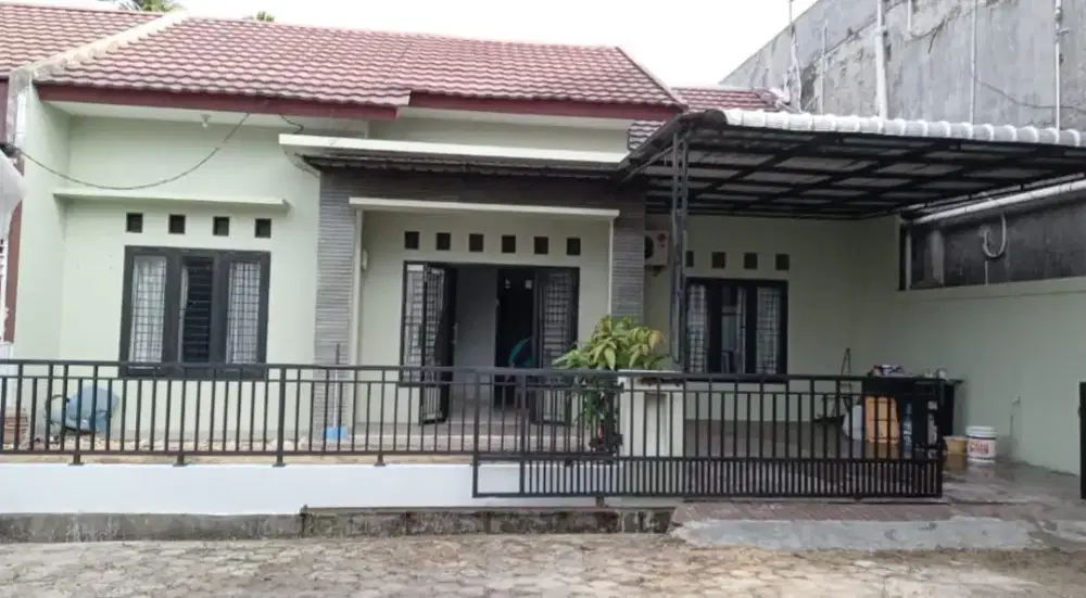 Disewakan Rumah. Dibelakang Kedutaan Malaysia Pekanbaru