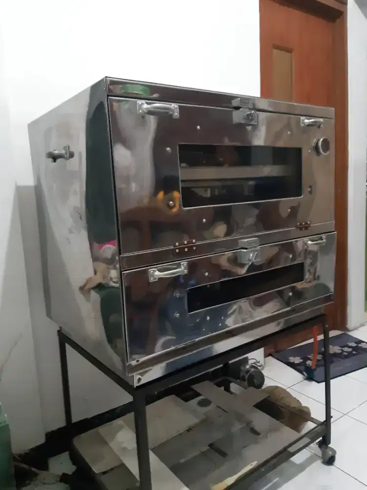 Oven Gas 2 Pintu Kapasitas Besar – Siap Pakai