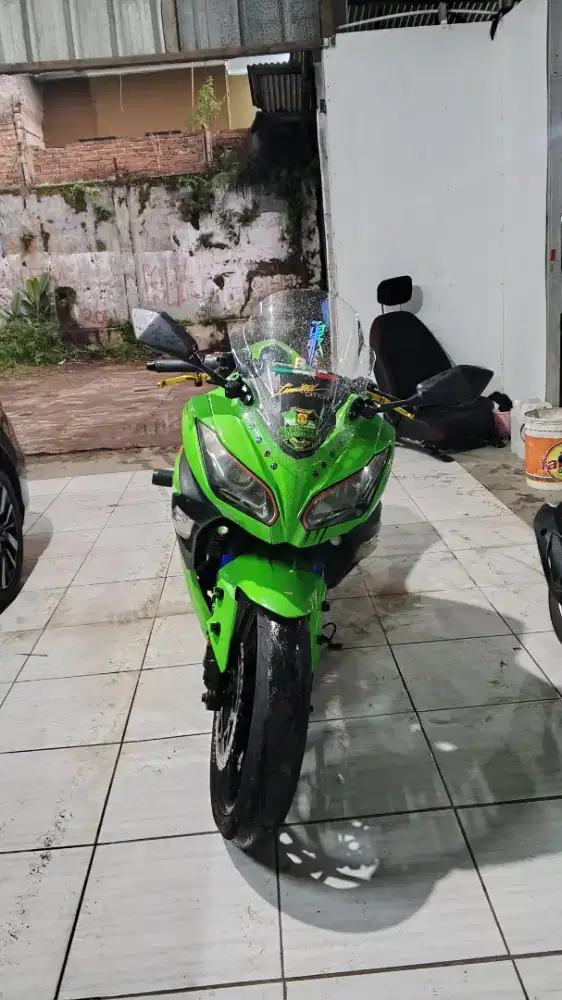 Kawasaki ninja 250 hijau 2015