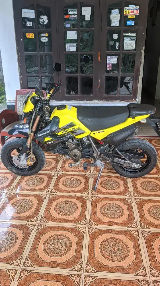 Kawasaki KSR PRO 2015