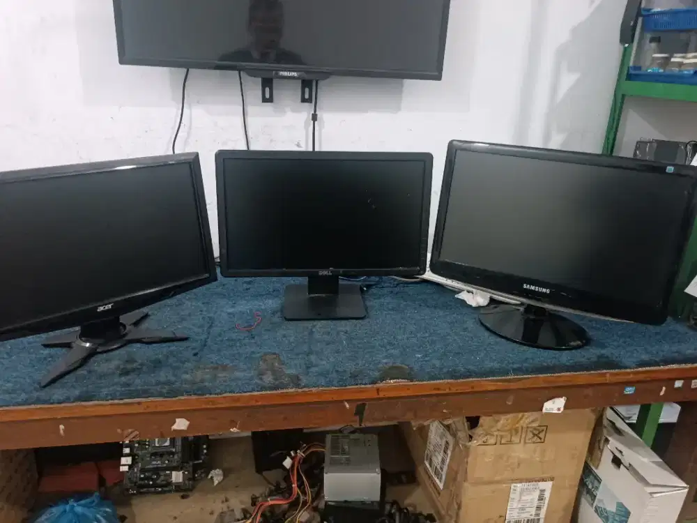 Lcd Monitor Samsung, Acer 19 Inc