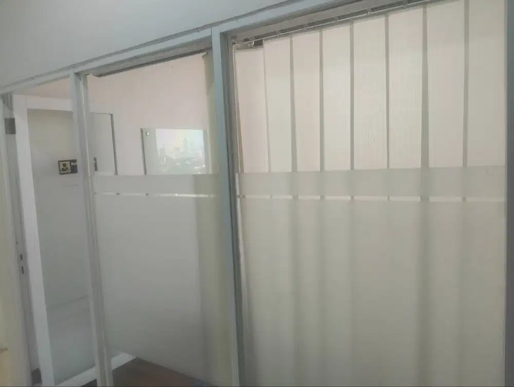 For sale Jendela dan pintu aluminium P=3m² T=225cm