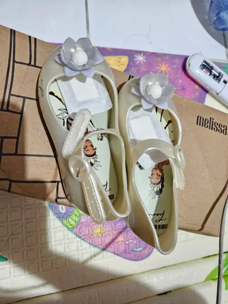 Dijual sepatu batita MiniMelissa