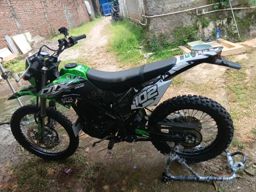 Kawasaki dtracker 2017
