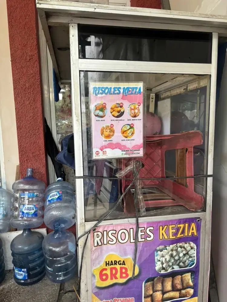 jual etalase buat usaha bekas