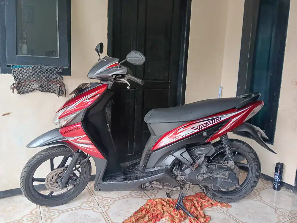Jual vario 110 thn 2013 mesin ok pjk idup