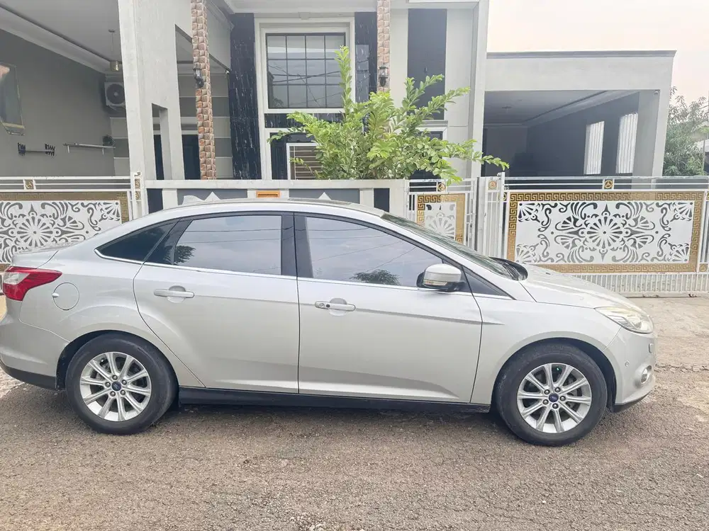 Ford Focus 2013 Bensin