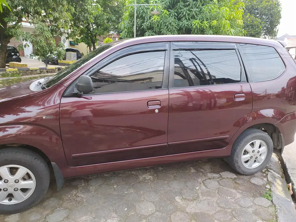 Toyota Avanza 2010 Bensin
