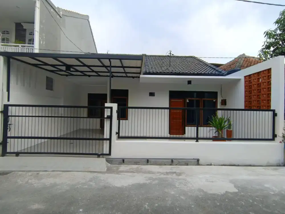 Rumah Cantik Siap Huni di Komplek Santosa Asih Dekat RS Al Islam Kota Bandung