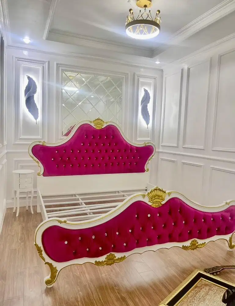 Ranjang tempat tidur mewah