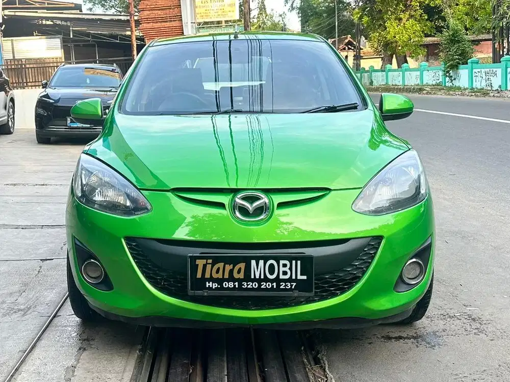 Mazda 2 HB 1.5 S Automatic Pemakaian Th 2011