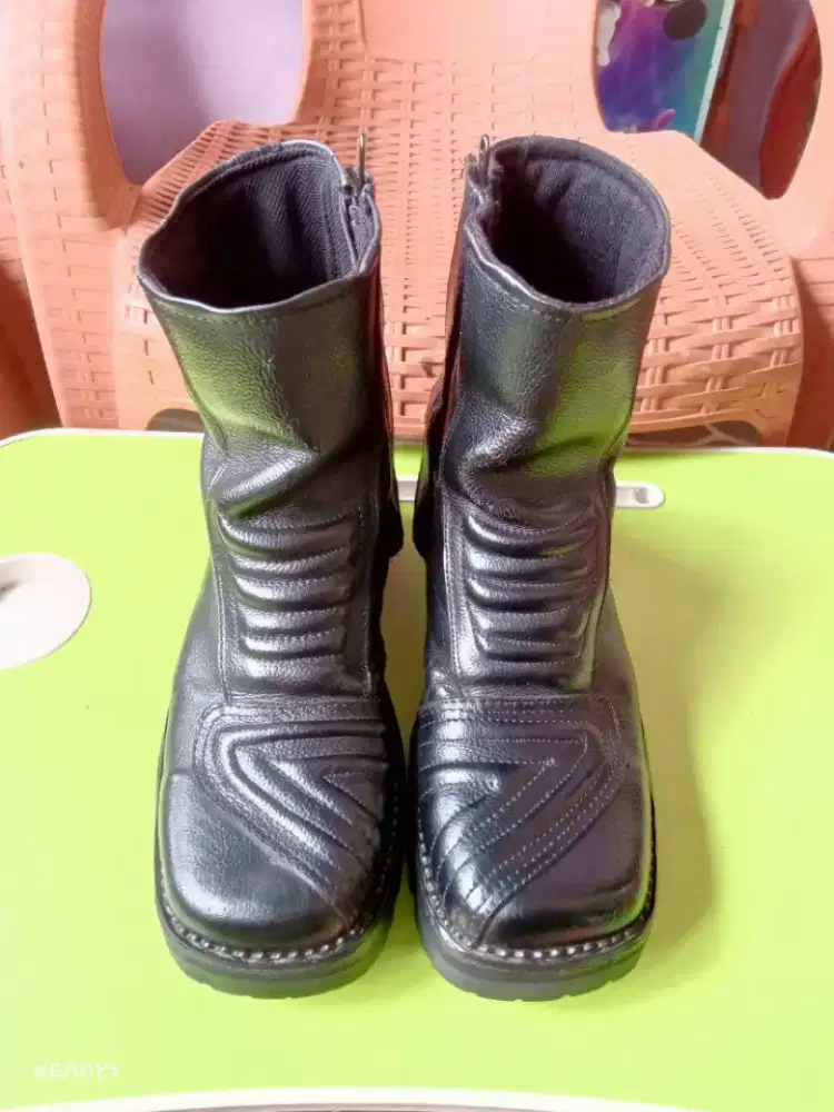 Sepatu boots touring Harley Davidson