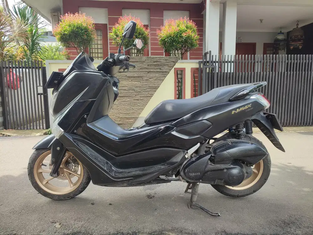 JUAL NMAX OLD TAHUN 2019 PAJAK HIDUP