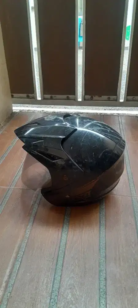 Jual helm sepeda motor gak bisa jauh-jauh