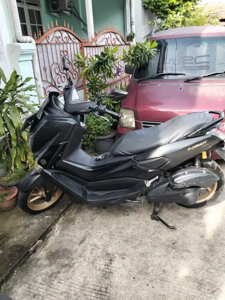 Nmax 155 hitam mulus