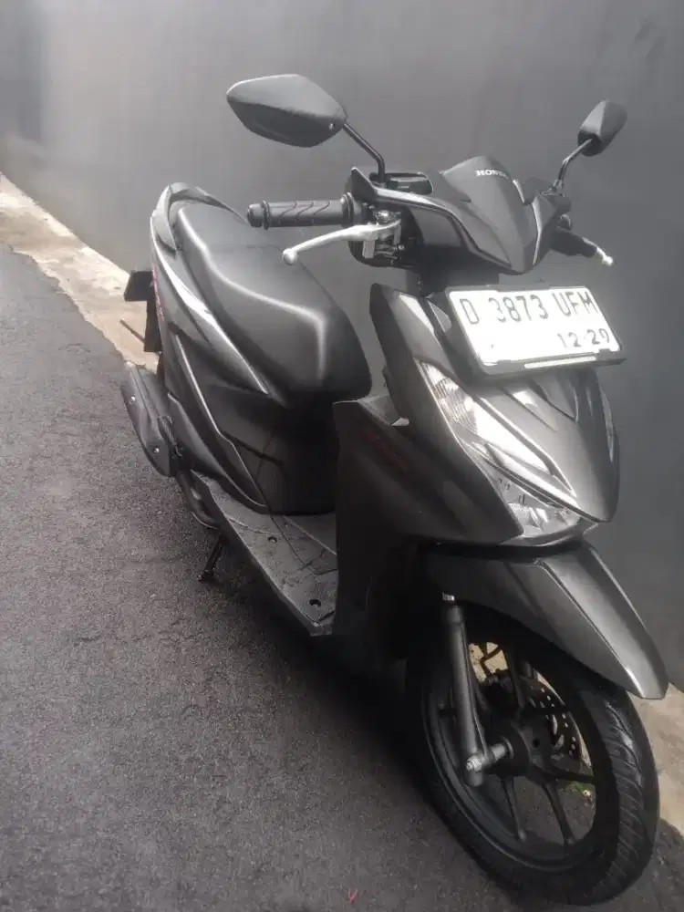 JUAL CEPAT Honda Beat deluxe New 2024, Mulusss.. pisan...