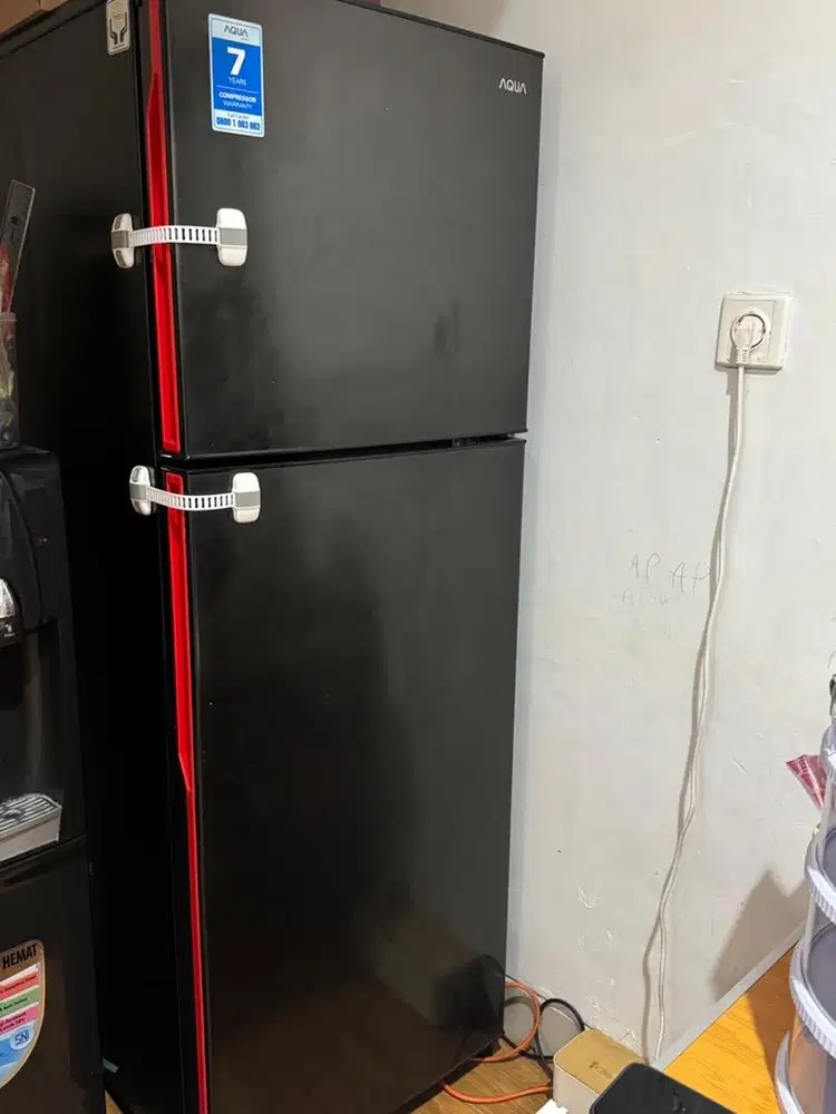 Kulkas Aqua 2 pintu