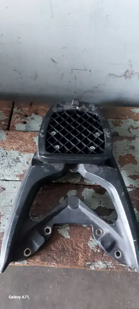 udh bosen box blakang nmax old