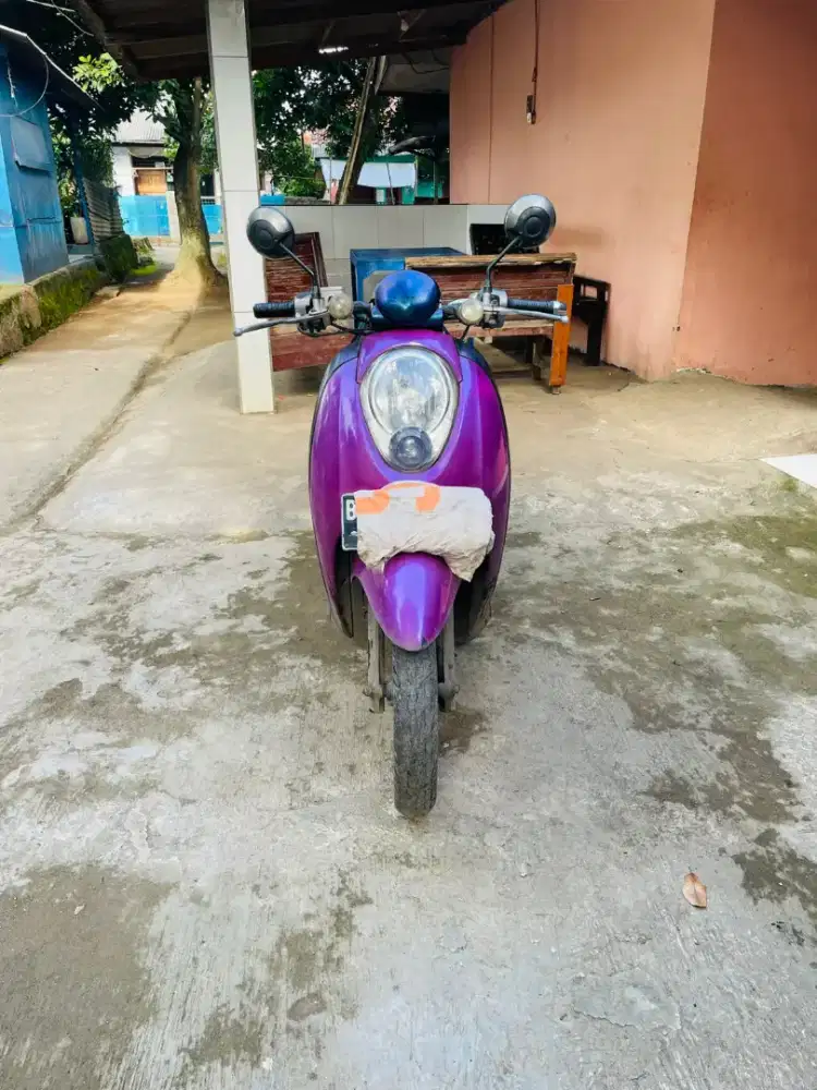 Bismillahirrahmanirrahim dijual BU Motor Honda Scoopy 110cc Thn 2011