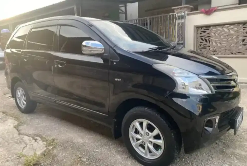 Toyota Avanza 1.3 G A/T 2013