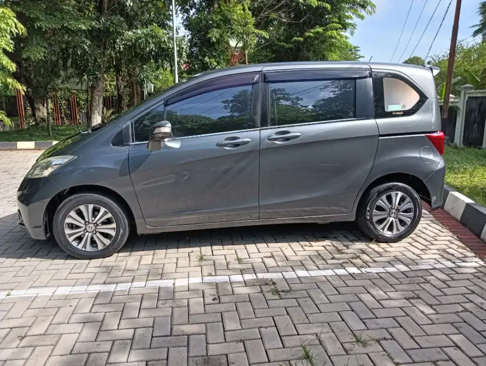 Honda Freed PSD 2013 facelift (AC double blower)