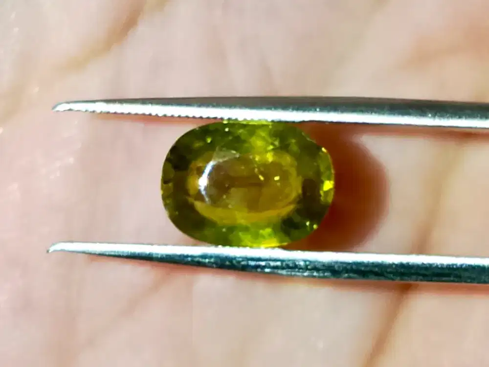 Natural Sphene Madagascar 2.31 Ct(s)