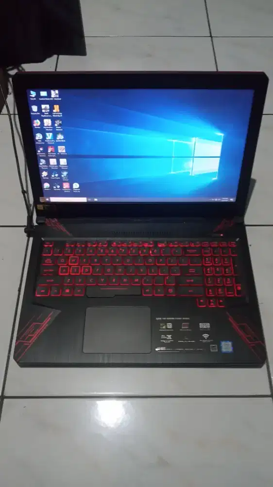 Asus tuf i7 gen8 100%srgb DCI-P3 gtx1050ti4gb Ram16gb ssd128gb+hdd1tb