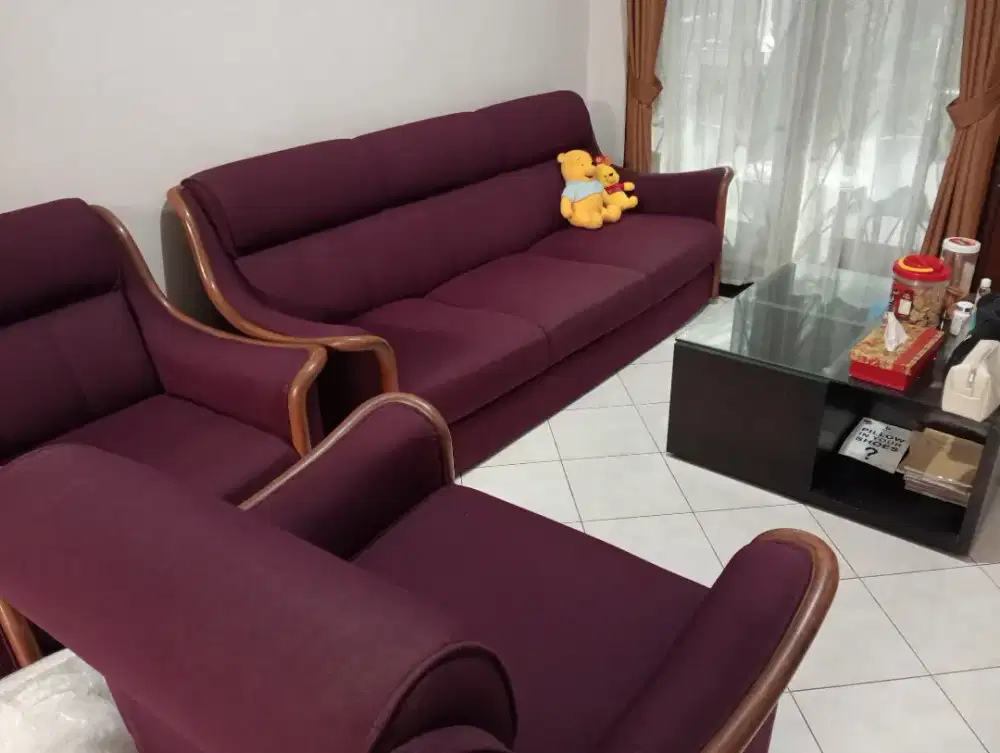 Dijual Cepat Sofa,Meja Makan,Springbed