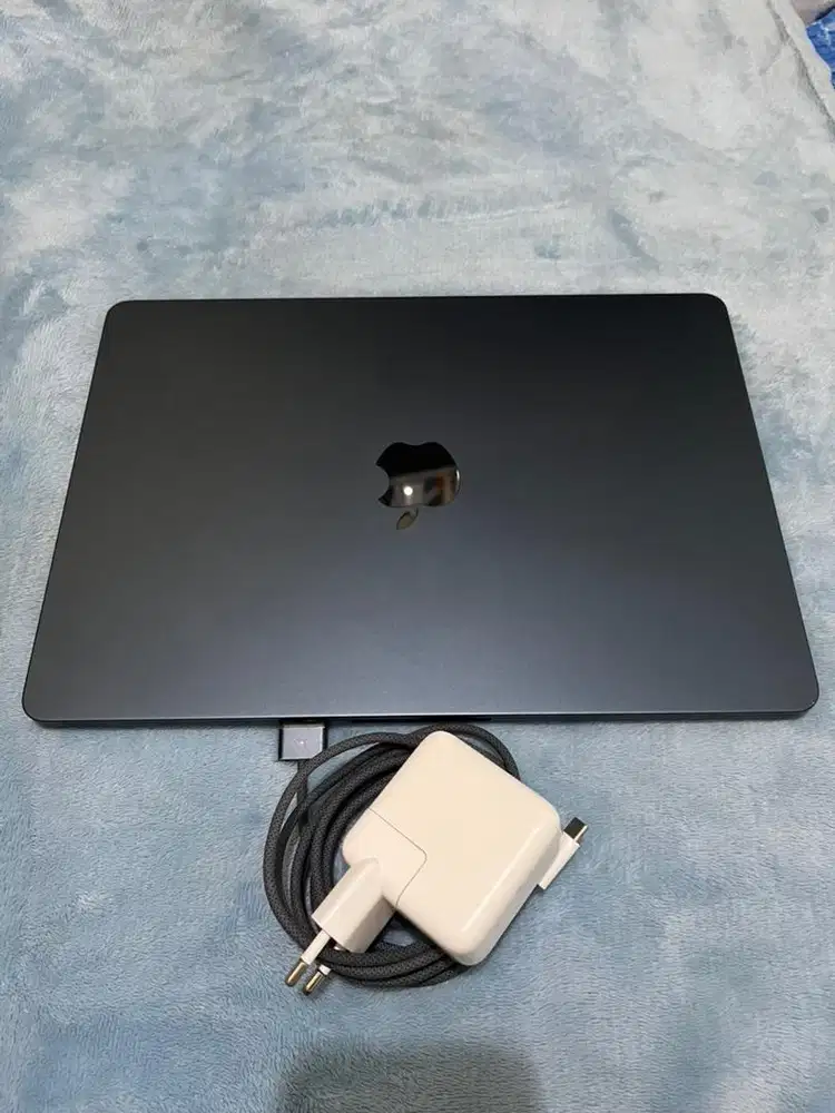 Macbook Air M2 (Midnight) 8/512