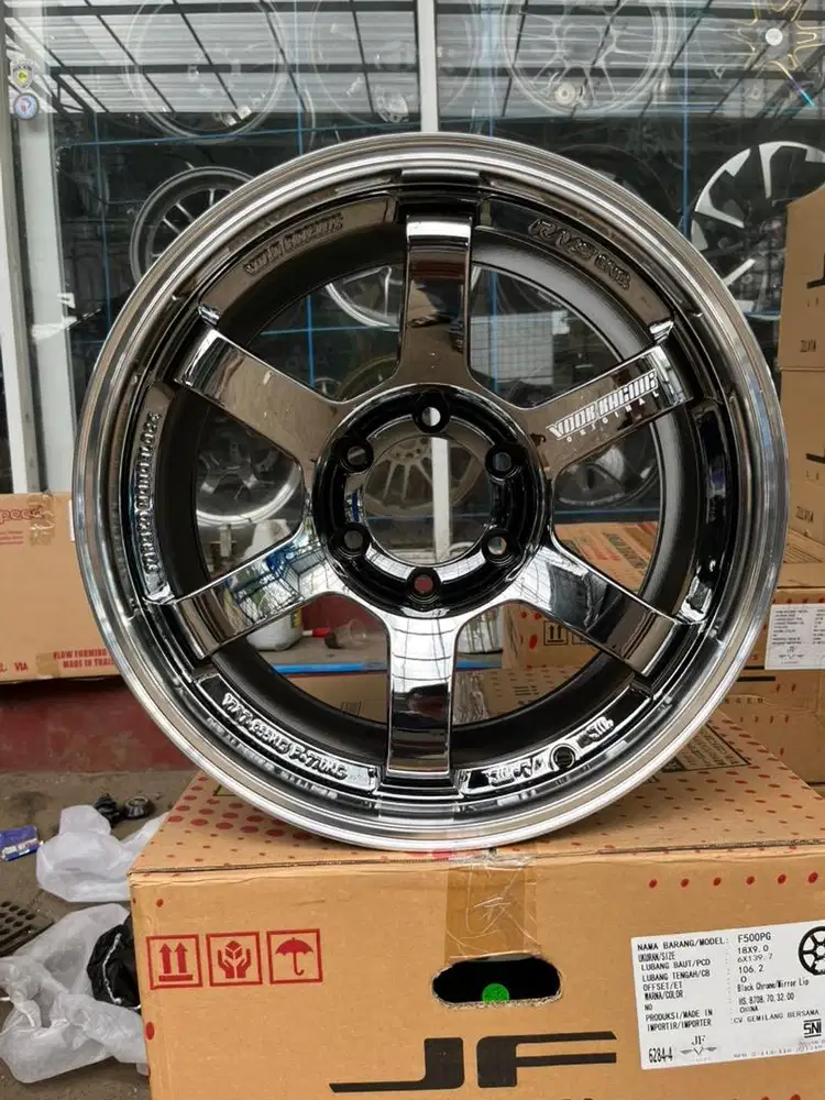 Velg te37 ring 18 lebar 9 pcd 6x139,7 et 0 black chrome