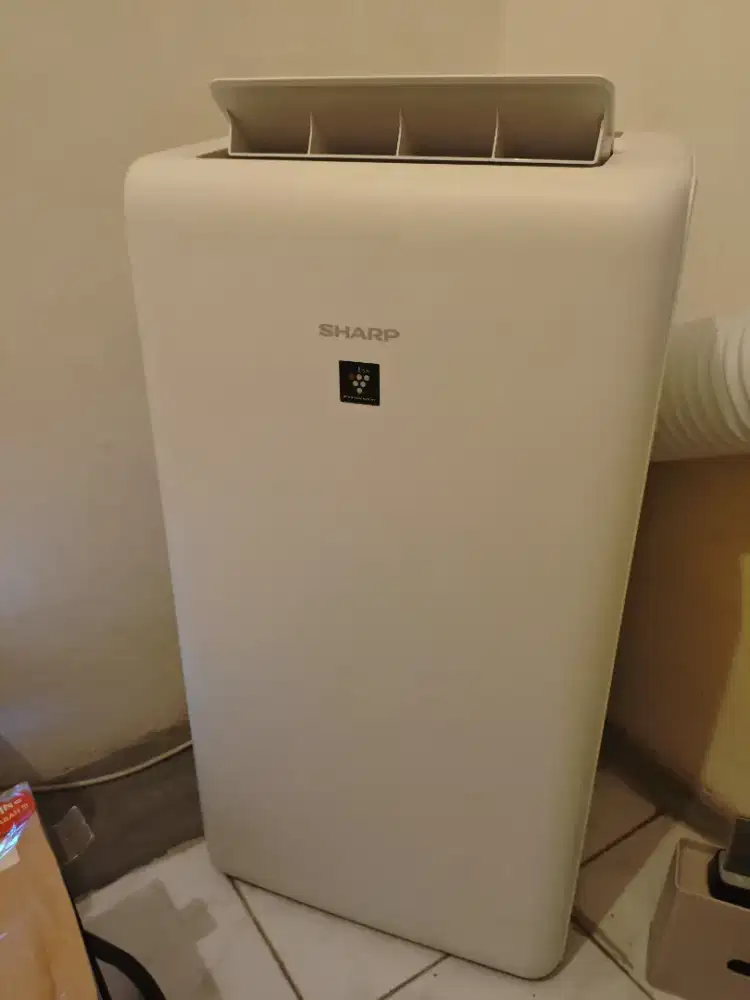 AC Portable 1PK merk SHARP