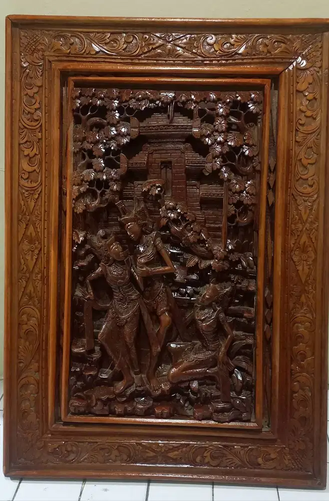 Ukiran dinding Asli Bali motif Rama shinta