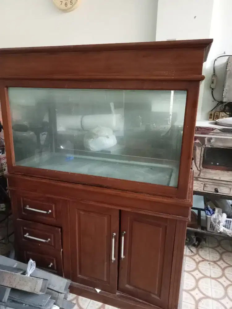 Aqurium lemari kayu