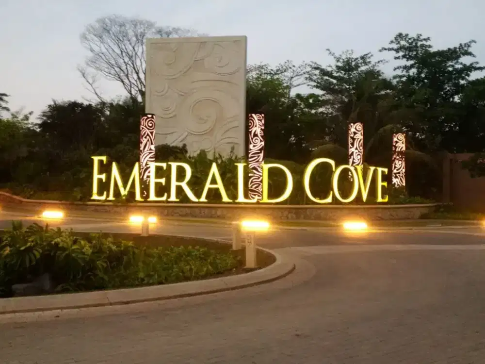 TURUN HARGA Dijual RUMAH MEWAH Emerald Cove GADING SERPONG