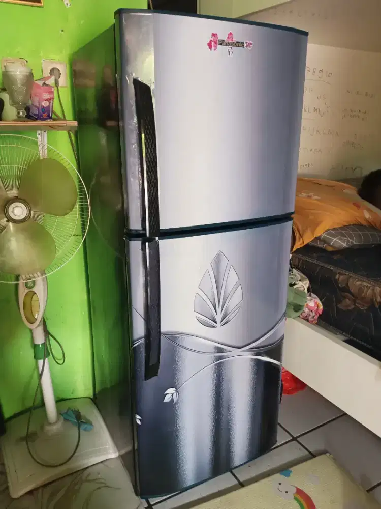 Kulkas panasonic 2 pintu