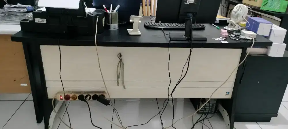 Jual meja+lemari kantor