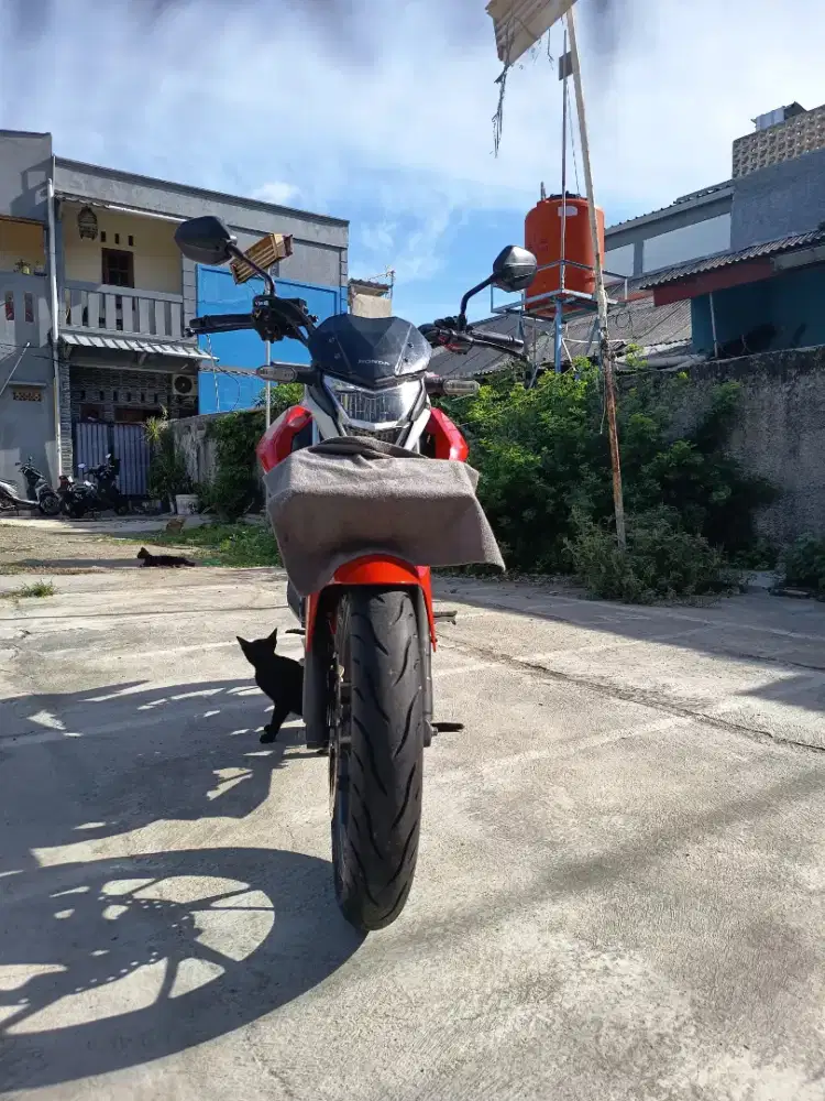 Di jual cb 150r tahun 2020