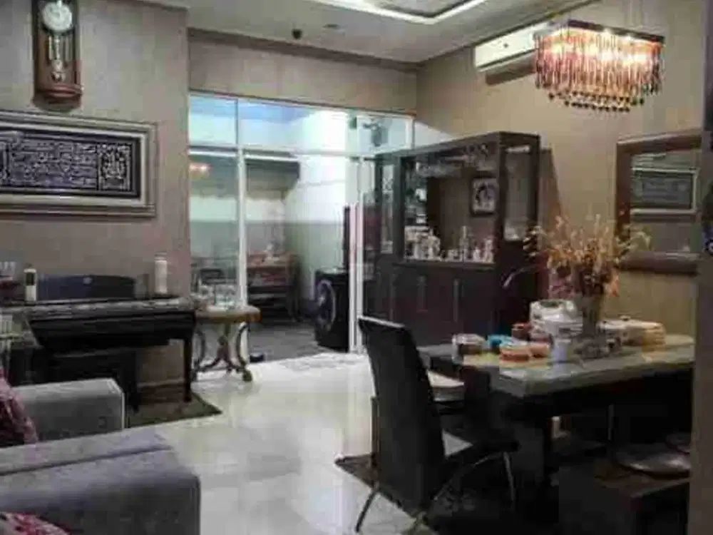 RUMAH RAPI DAN TERAWAT SIAP HUNI MERUYA JAKARTA BARAT