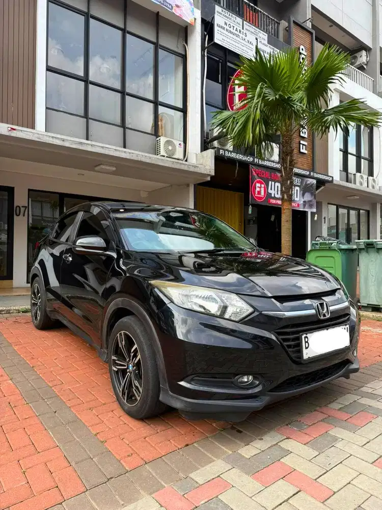 Honda Hr-v Hitam (2015)